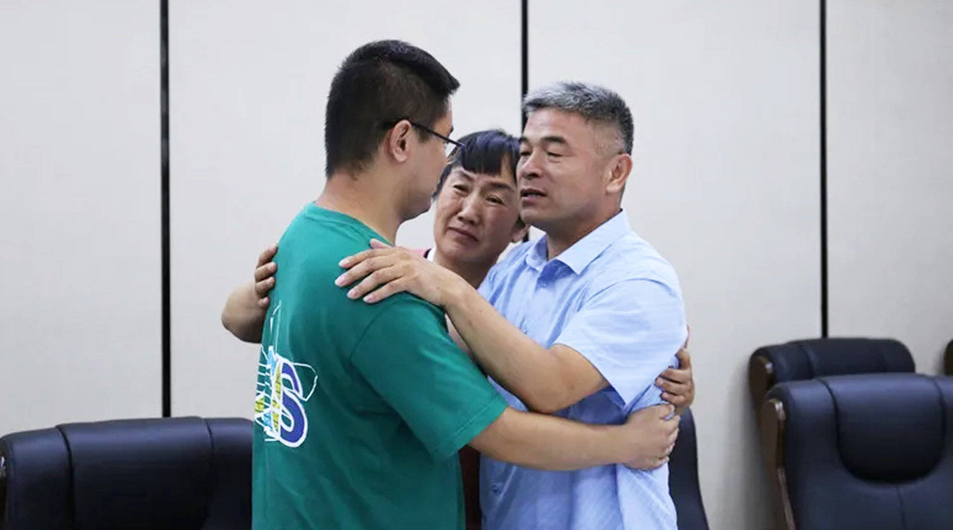 电影|电影《失孤》原型被找到!刘德华录视频送祝福