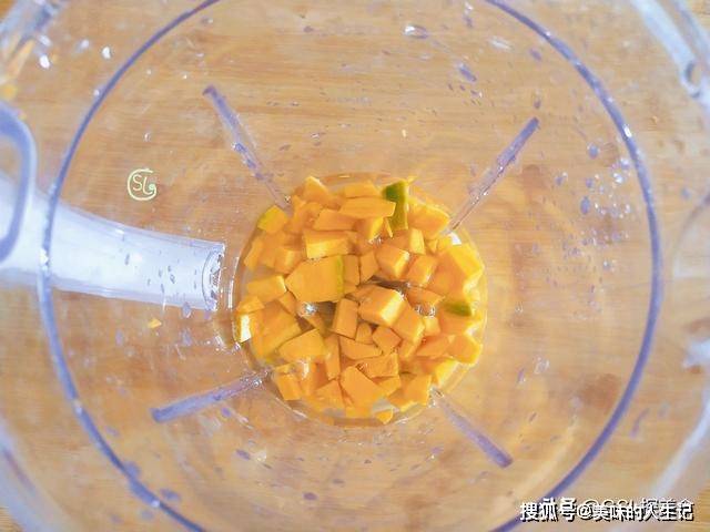 做法|做手抓饼时,加点南瓜,没想到那么好吃,酥脆又柔软,好吃解馋