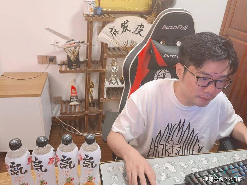 收入|跟旭旭宝宝没得比，大司马停播近半月，日均礼物不足1000块