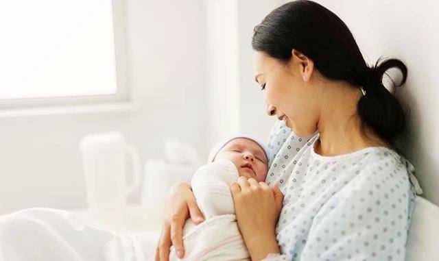 肠胃|坐月子吃水果有讲究，产妇做到“6吃4不吃”，营养充足恢复好