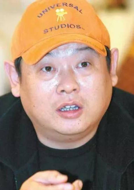 影视圈流传着一句话,一个男演员如果28岁还没出头,他这辈子也就这样了