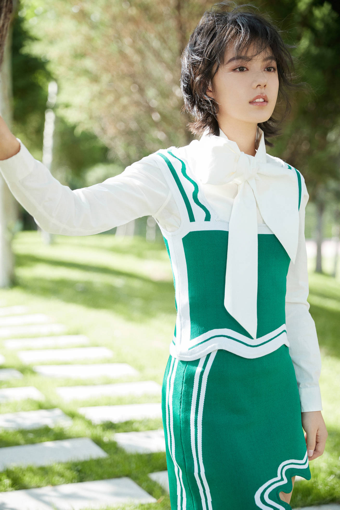 时尚|“国民闺女”赵今麦，拍时尚大片气场全开，私服更是少女穿搭典范