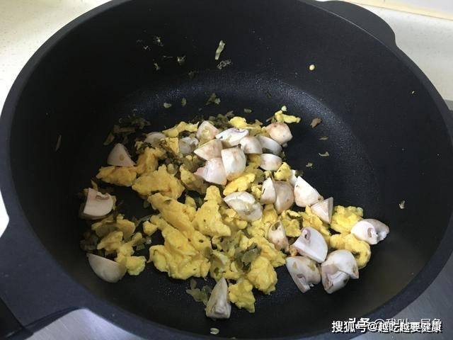 压力锅|天冷孩子就馋这早餐，清爽咸香鲜美，十分钟就光盘，天天吃不腻