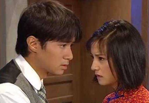 依萍为爱有多卑微书桓前脚哄她后脚骂她都忍御姐到舔狗的进化