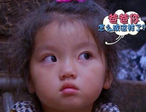 灵气|阿拉蕾与妹妹拍大片，脸色憔悴笑容僵硬，妹妹反倒很出彩