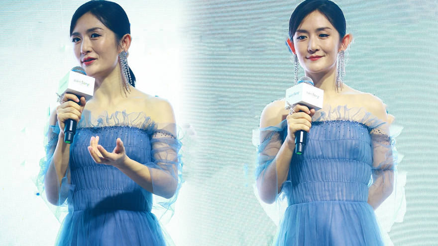 网友|谢娜二胎后复工？张杰现身录《快本》，背谢娜的妈妈包疑引开视线