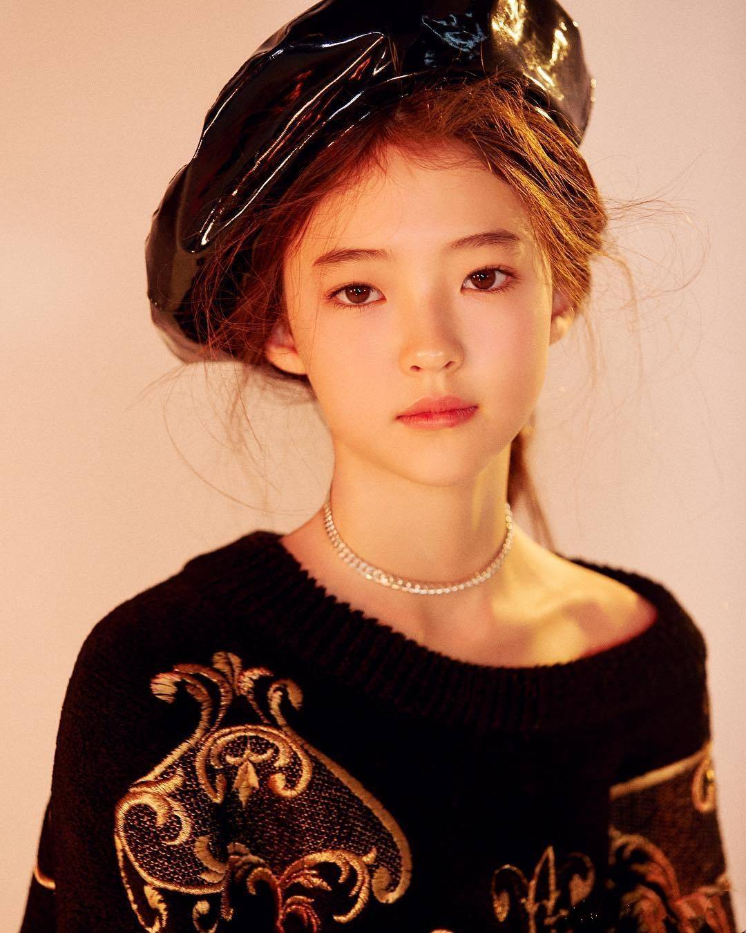 时尚|“YG小公主”Ella，11岁的猫系小仙女，冷艳气质高级感满满，好美