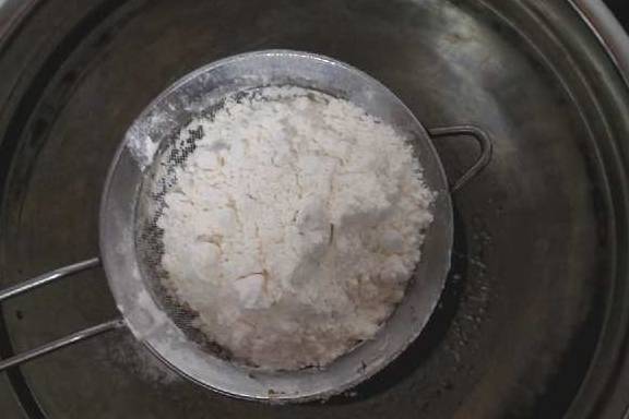做法|这款月饼做法真简单,口感甜而不腻,提前学会它,中秋送人倍有面