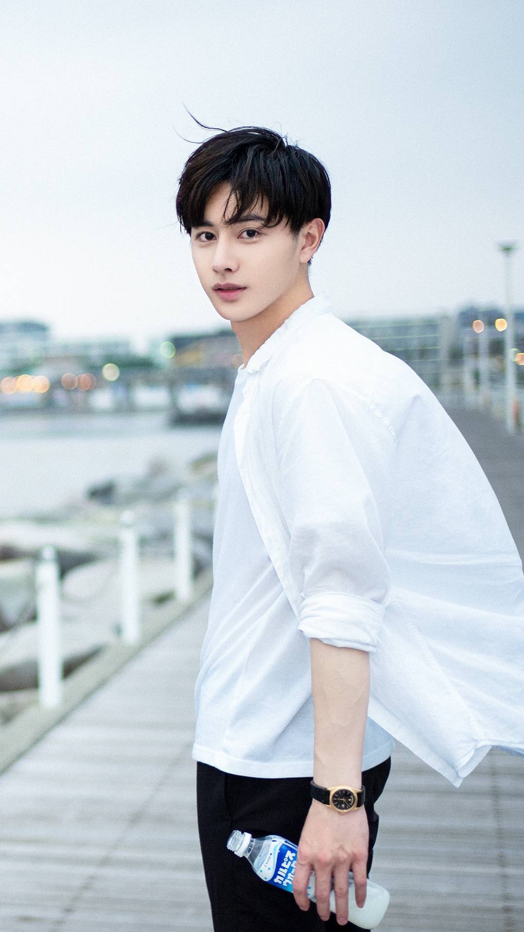 明朗|《大宋少年志》王宽,27岁王佑硕私服帅气俊朗,宛如日系美少年