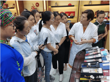 上海|看似一场普通的参观，其实背后关乎留守家庭妇女的长远生计！