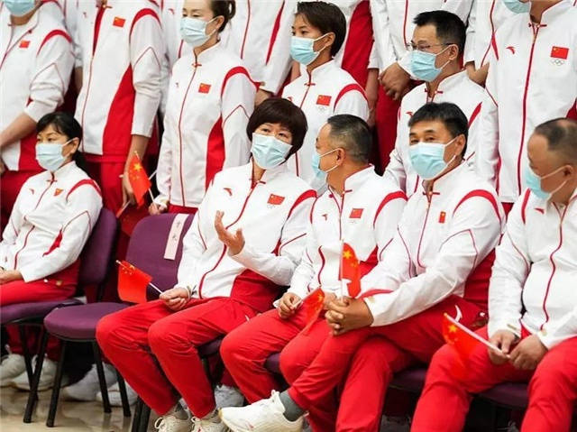 马琳|刘国正起大早为国乒送行！落选奥运有原因，未见丁宁张继科来送别