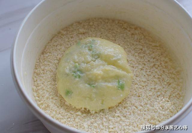 做法|土豆换一种吃法,外脆里嫩,给孩子当零食,吃一盘都不够