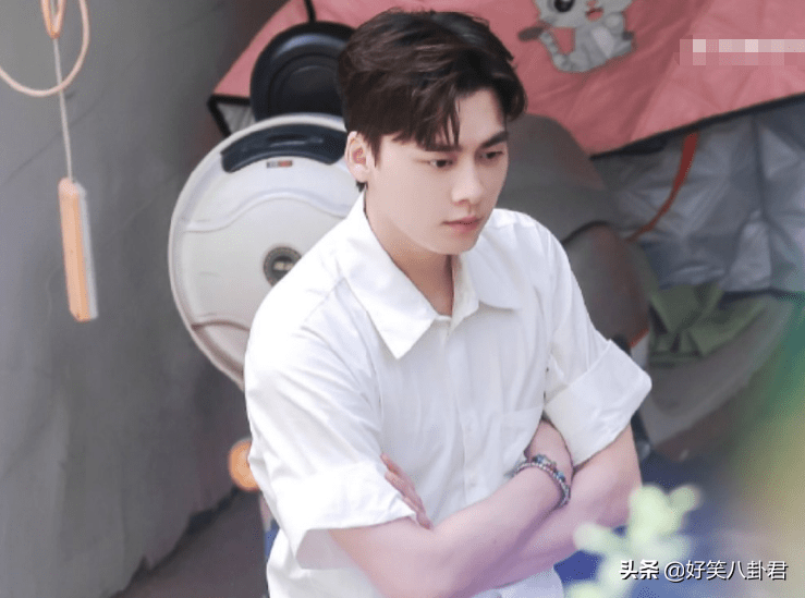 赢家|《最后的赢家》新路透，李易峰张哲瀚白衬衫好绝，关晓彤装扮特别