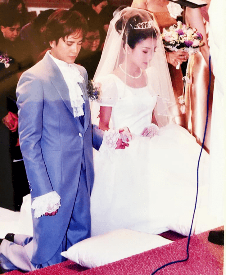 52岁梁小冰模样再进化p图美颜用力过猛与老公一起更像父女