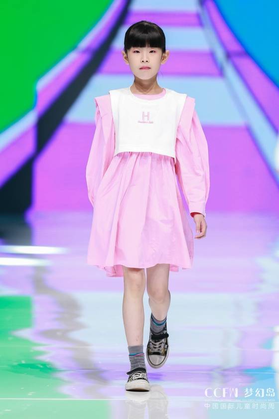 色调|花田彩 HUATIAN.C 2021 趣 ? 潮派