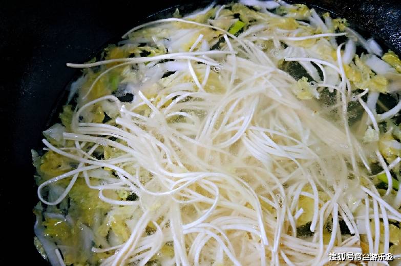 白菜|教你早餐这样做，5分钟搞定，美味又营养，孩子一学期都吃不够！