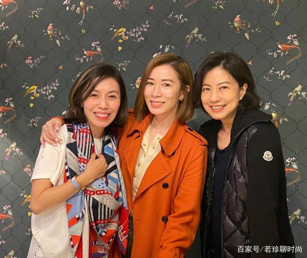 佘诗曼|黎姿佘诗曼久违同框，两个女人都奔五了，看着还是那么美