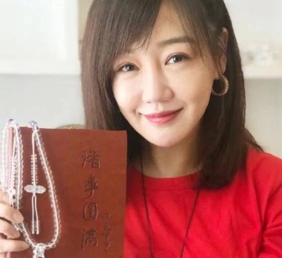 地方|女人不管多大，5个地方胖一些会更好看，不显老反而有福相