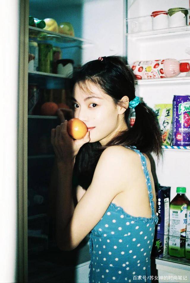 曲线|钟楚曦的衣橱里,藏着各个身材的百搭单品,不愧是“人间富贵花”