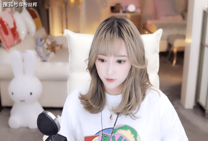 囧囧丸回归闪耀,689万拿"12星"头条,小白龙玄觞成"垫脚石"_华矩