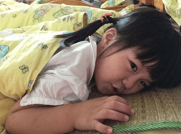 家长|“3类衣服不适合穿上学”,5年教龄老师的劝告,宝妈别不当回事