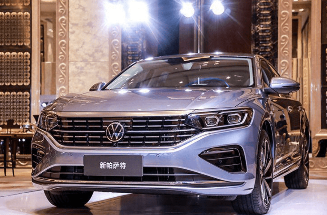 上汽大众全新一代帕萨特亮相那么问题来了你还会买吗