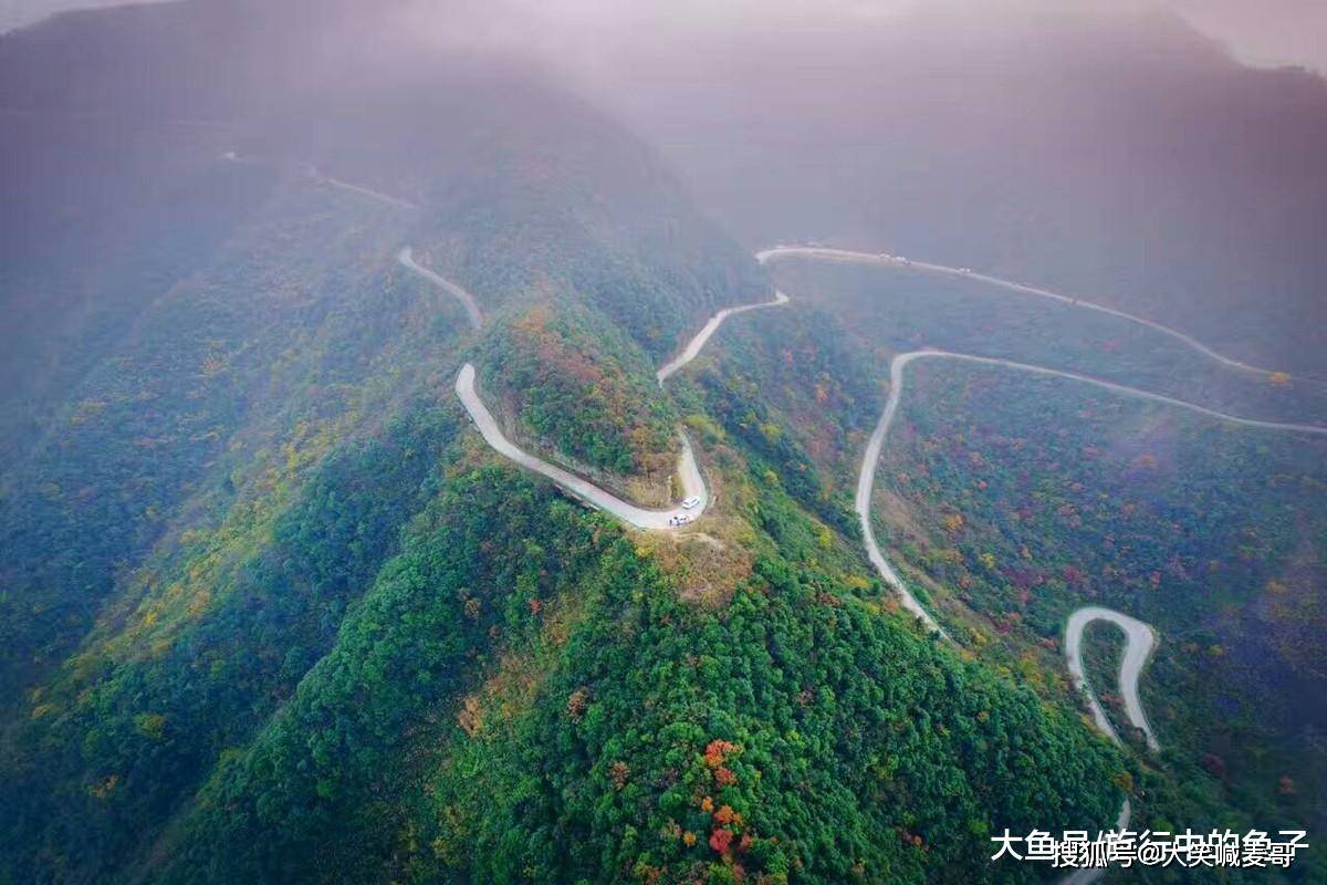 有小“唐古拉”之称，华东海拔最高的天路，自驾游圣地