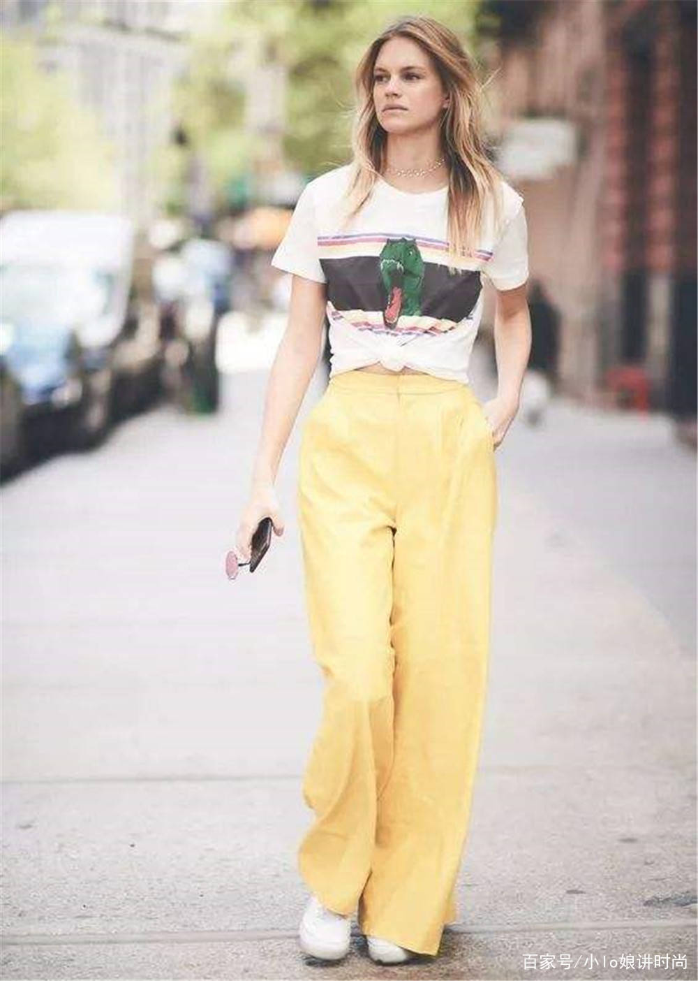 暖色|放弃阔腿裤吧！现在流行的是“拖地裤”，百搭不挑人，谁穿谁好看