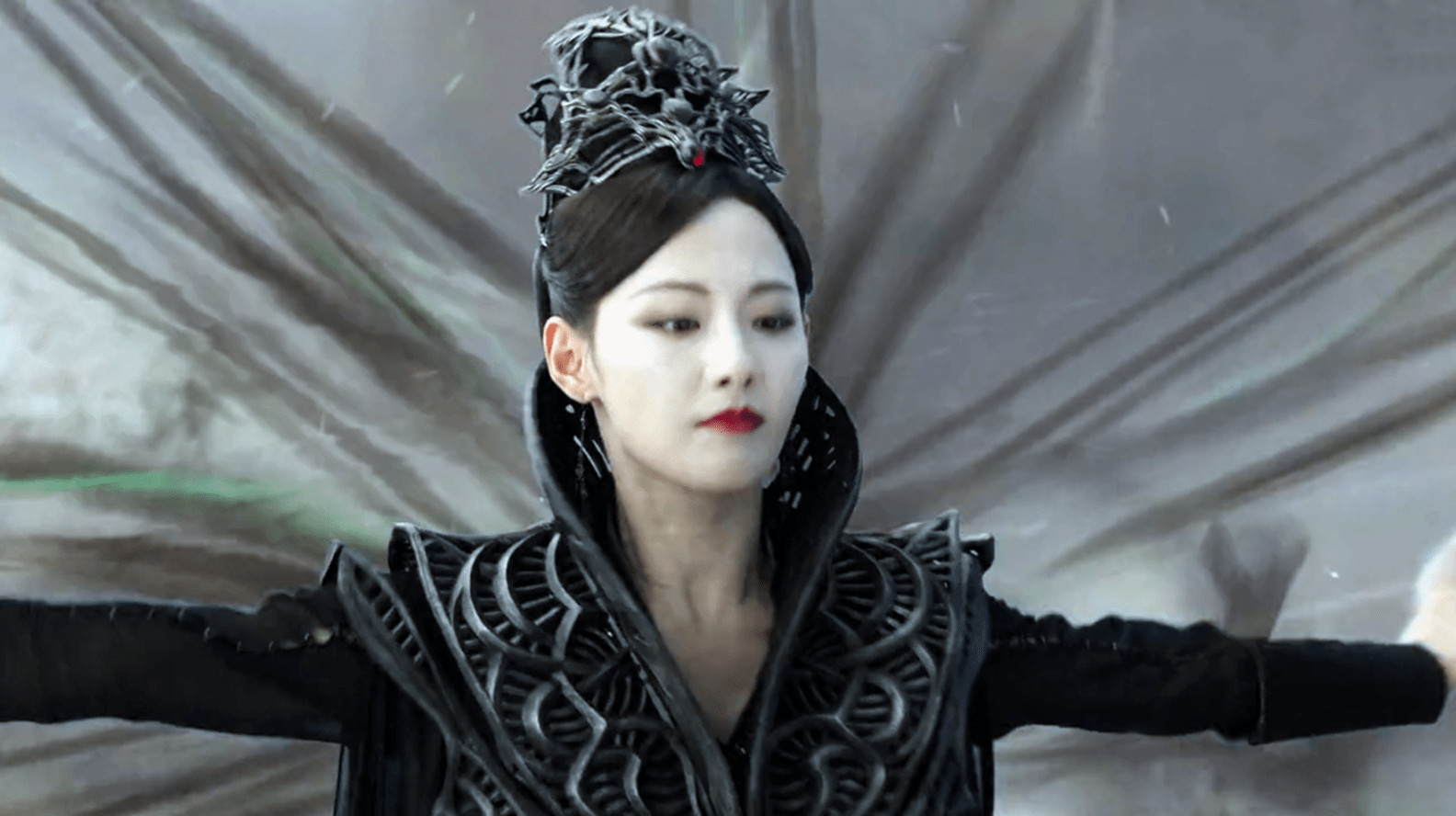 景昭|《千古玦尘》魔尊芜浣被废，暮光为她而死，她依旧不悔？最后疯了