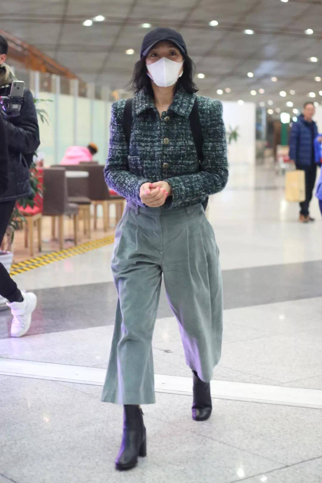 周迅|奔四奔五的女人别总穿打底裤,跟着周迅这样穿,减龄时髦两不误!