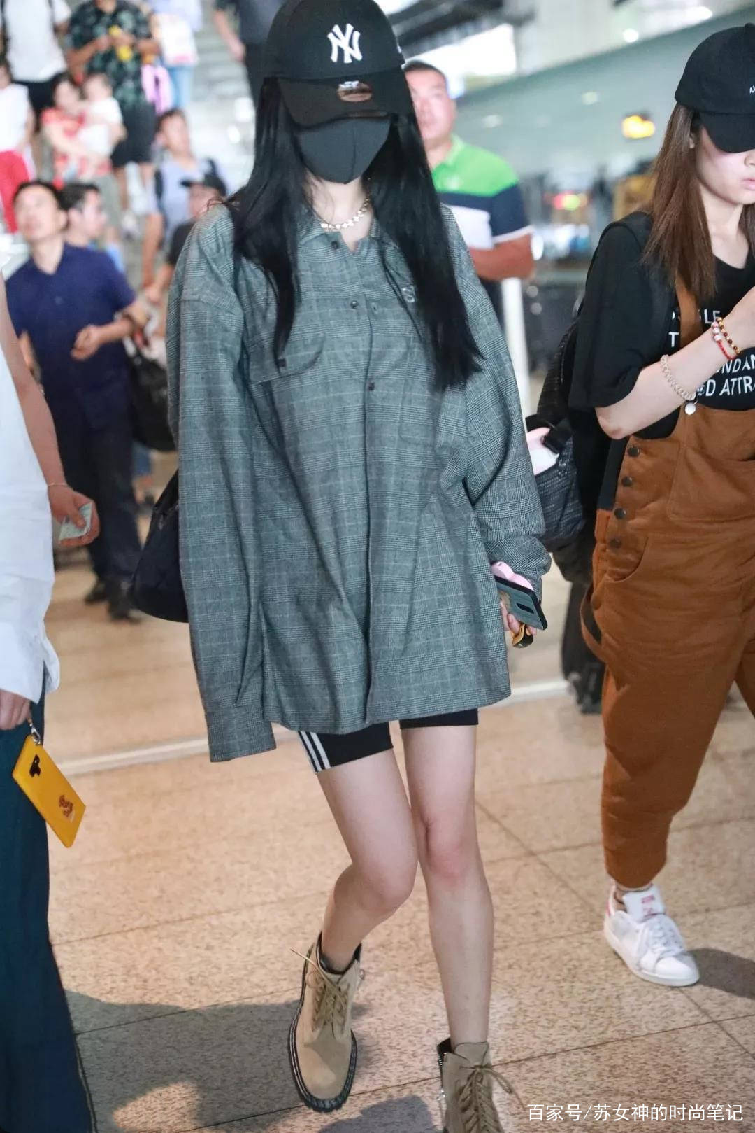 上装|最近流行了一种新穿法，叫“上衣+骑车裤”，新潮时髦，明星都爱