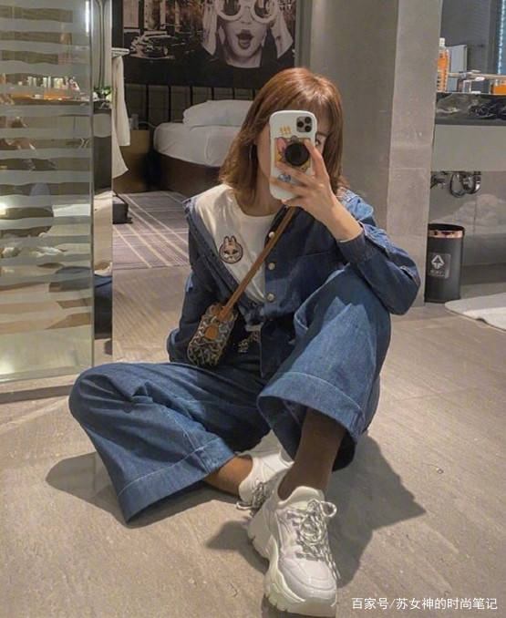 毛衣|最近流行一种穿法，叫“短上衣+裤子”，拯救小短腿，吴昕都上头