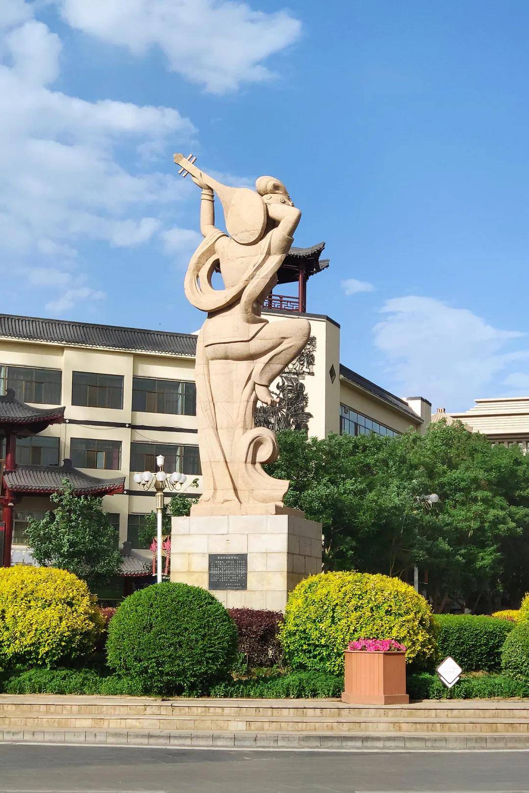 见闻记录|流浪的亨利慕时-两周三千公里，带你走丝路和天路（上篇）