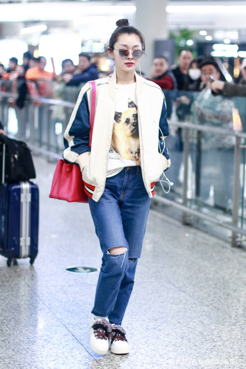 小白|开夏建议大家少穿马丁靴,多穿这双“鞋子”,怎么搭都好看!