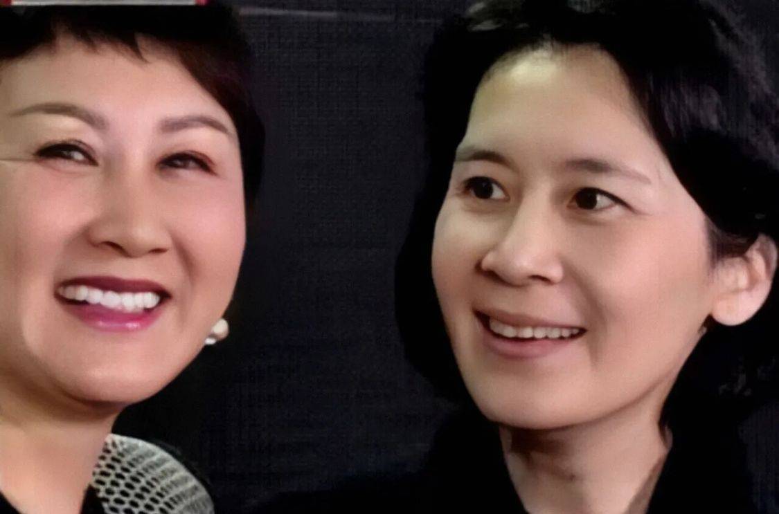 颜色|张凯丽和肖雄搂肩合影，不修图个个很真实，但气质是无法比的！
