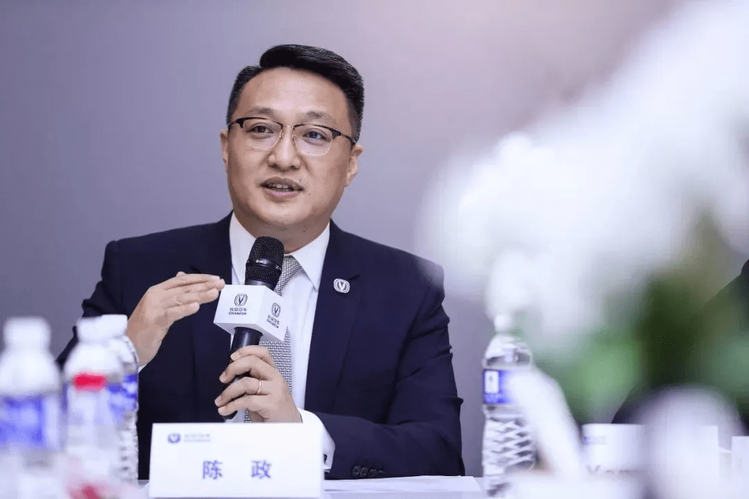 长安汽车的成功离不开每一个长安汽车人的努力,正是长时间的"厚积",才