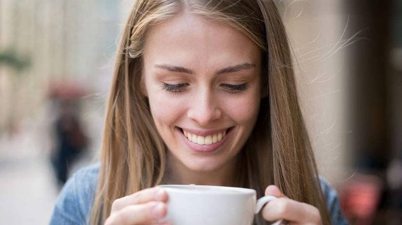 体重|女人晨起后,尽量多做2件好事,肉肉可能会“悄悄”溜走,试试吧