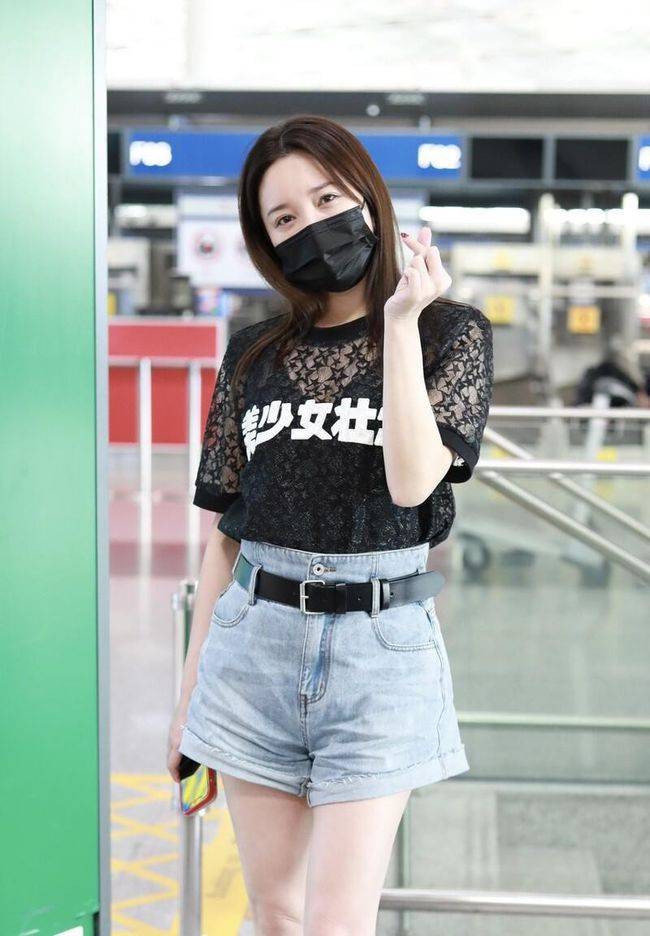 示范|无短裤不夏天,可以同时拥有蚂蚁腰、漫画腿的短裤示范,学会稳赢