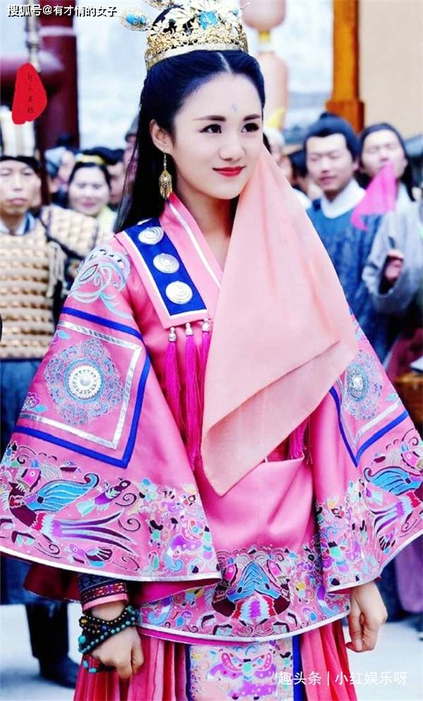 原来赵丽颖才是朱成碧的最佳人选看到定妆照冯绍峰都后悔了