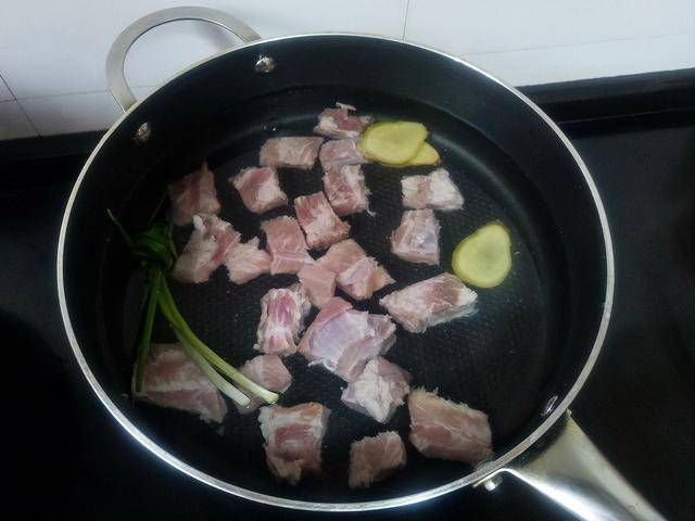 电饭煲|适合上班族的早餐，饭菜一锅出，鲜香诱人，来上一碗，暖身又抗饿