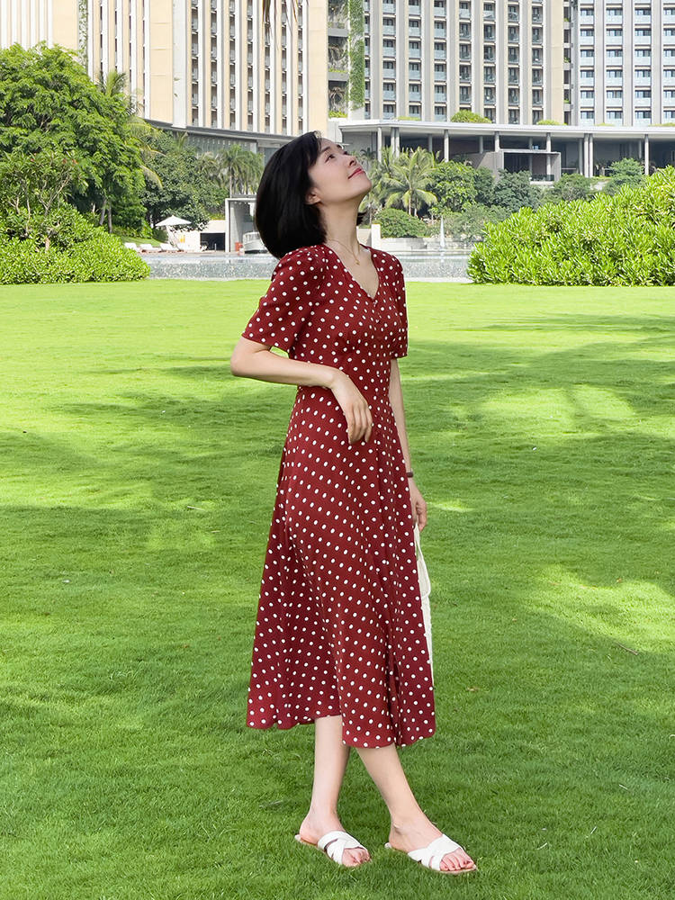 黑色|做一个精致的女人，你只需要找对搭配方法，这样穿，谁穿谁好看！