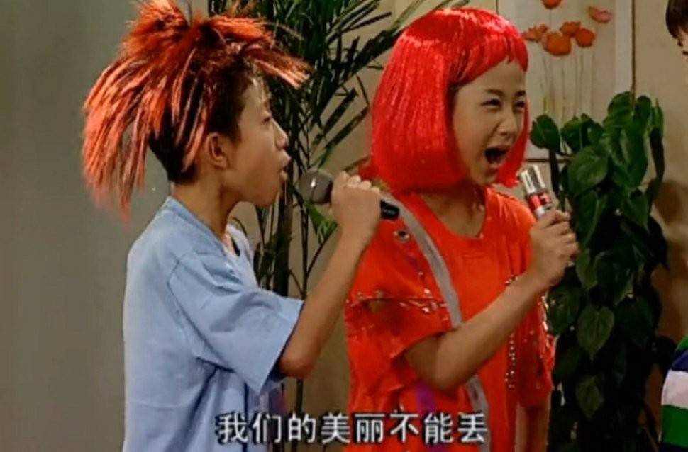 夏雪|杨紫再扮红发造型，13岁曾在家有儿女留过同款，网友：爷青回