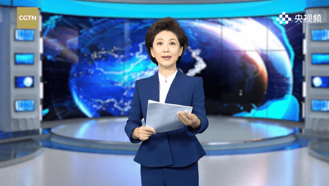 大气|海霞真令人心疼！穿西装报家乡灾害满脸沧桑不已，眼中含泪太动容