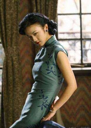 小龙女|旗袍才是真的美，杨幂刘亦菲穿上后气质立变，倪妮比较与众不同！