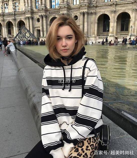 女神|时尚icon、Supreme钦点女神，她们红透了半边天你居然还不知道？