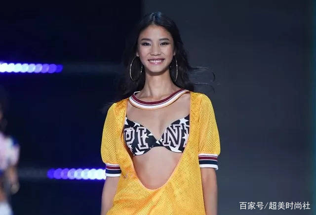 复试|维密复试模特实力演绎小蛮腰，波兰麻豆神秘大片太帅了｜今日美图