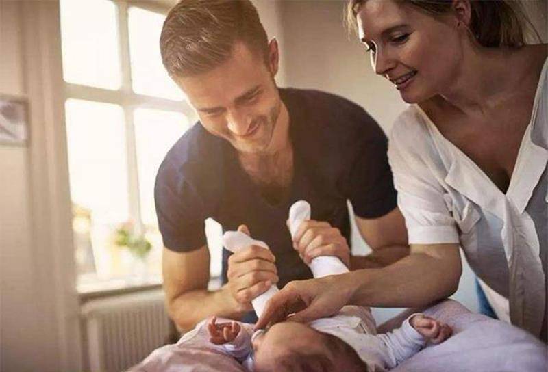 因为|宝妈深夜发朋友圈:早知道苦都是我一个人来承受,就不生二胎了!