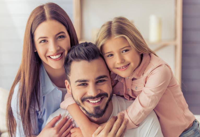 因为|5岁儿子说要和爸妈分房睡，听了儿子的话，让爸爸感到心疼