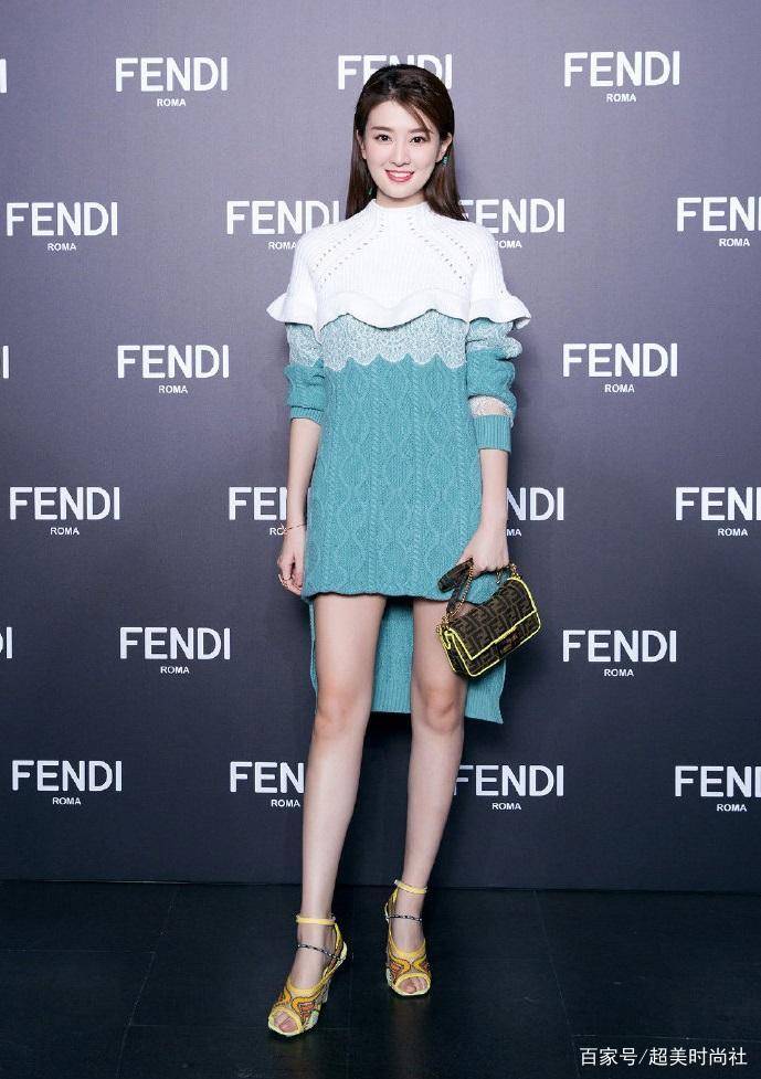 Haruru|时尚博主原来衣品这么差?FENDI放出时尚达人看秀图集体被吐槽
