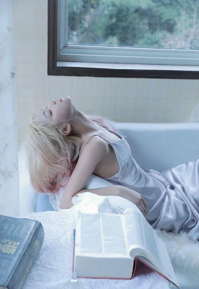 sama|软萌、御姐1秒切换！刀小刀的变装秀，你找到“正确”打开方式了吗？